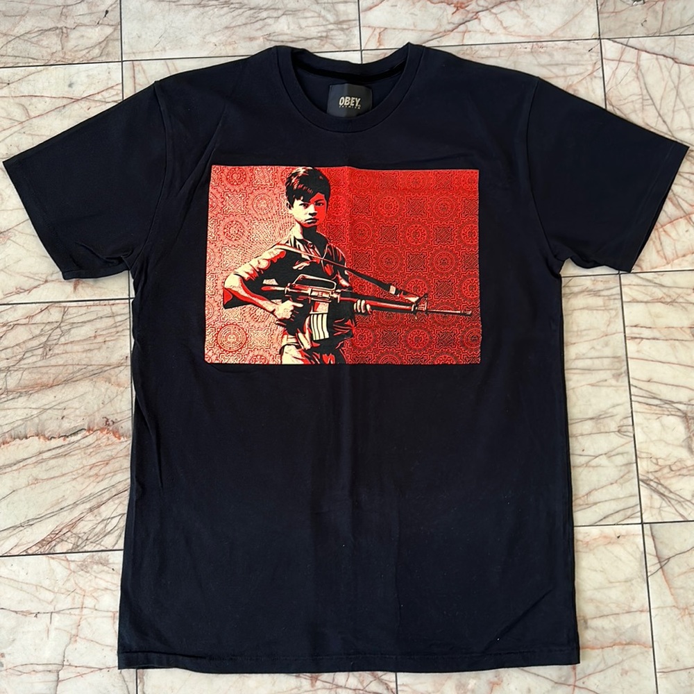Obey men’s shirt size large (vintage, early 2000s) NEW